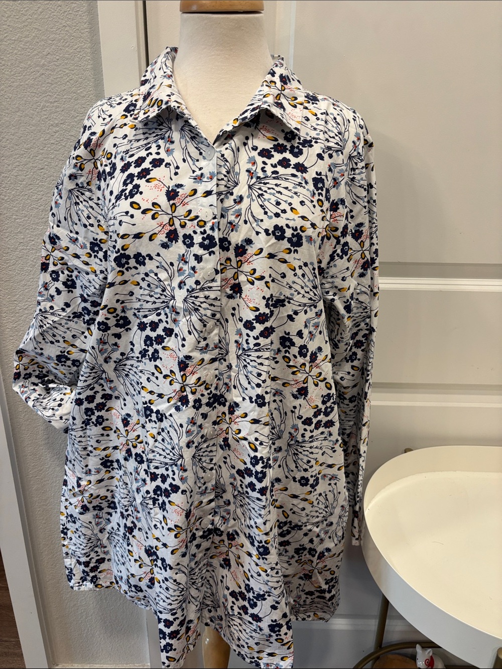 EUC Tulip Long Sleeve Floral Shirt Dress - White/Navy